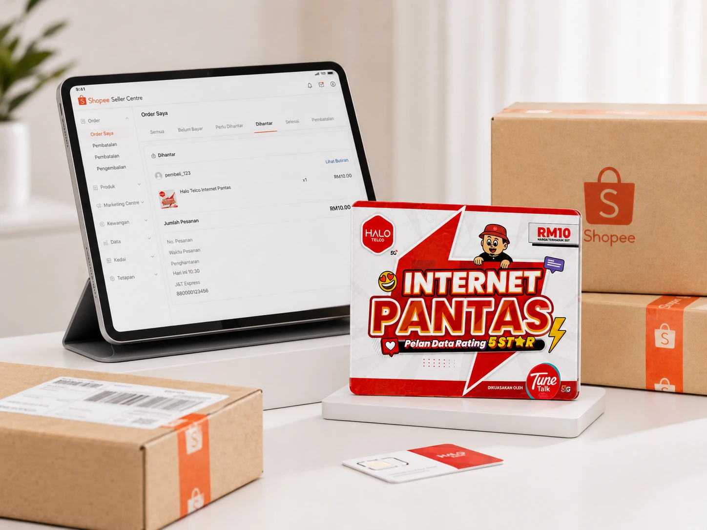 Jualan online melalui Shopee dengan tablet seller centre dan parcel penghantaran.